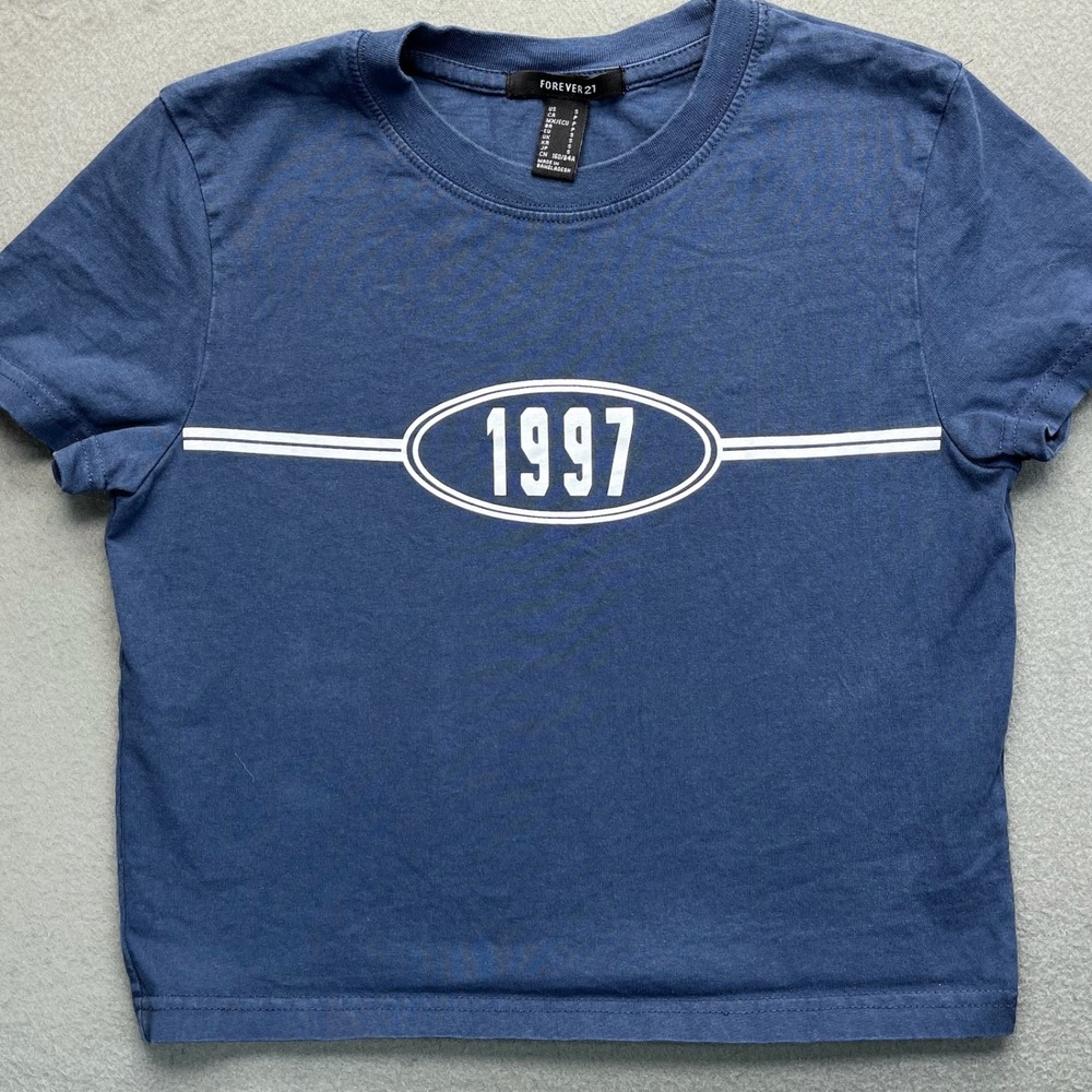 Forever 21 1997 Graphic T Shirt Navy Blue Short Sleeve Crew Neck‎ Top Women S